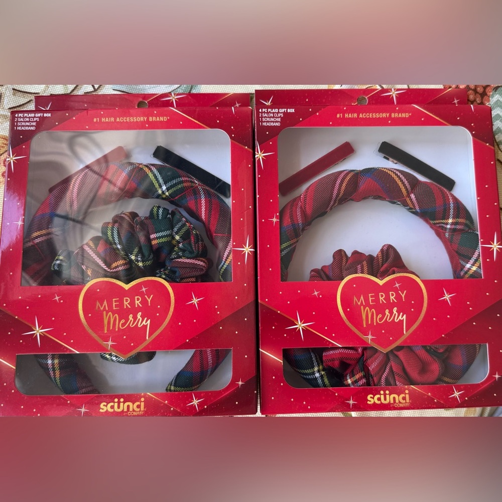 2 Scunci Merry Hair Accessory-4 salon clips,2 scrunchie,2 headband gift boxes